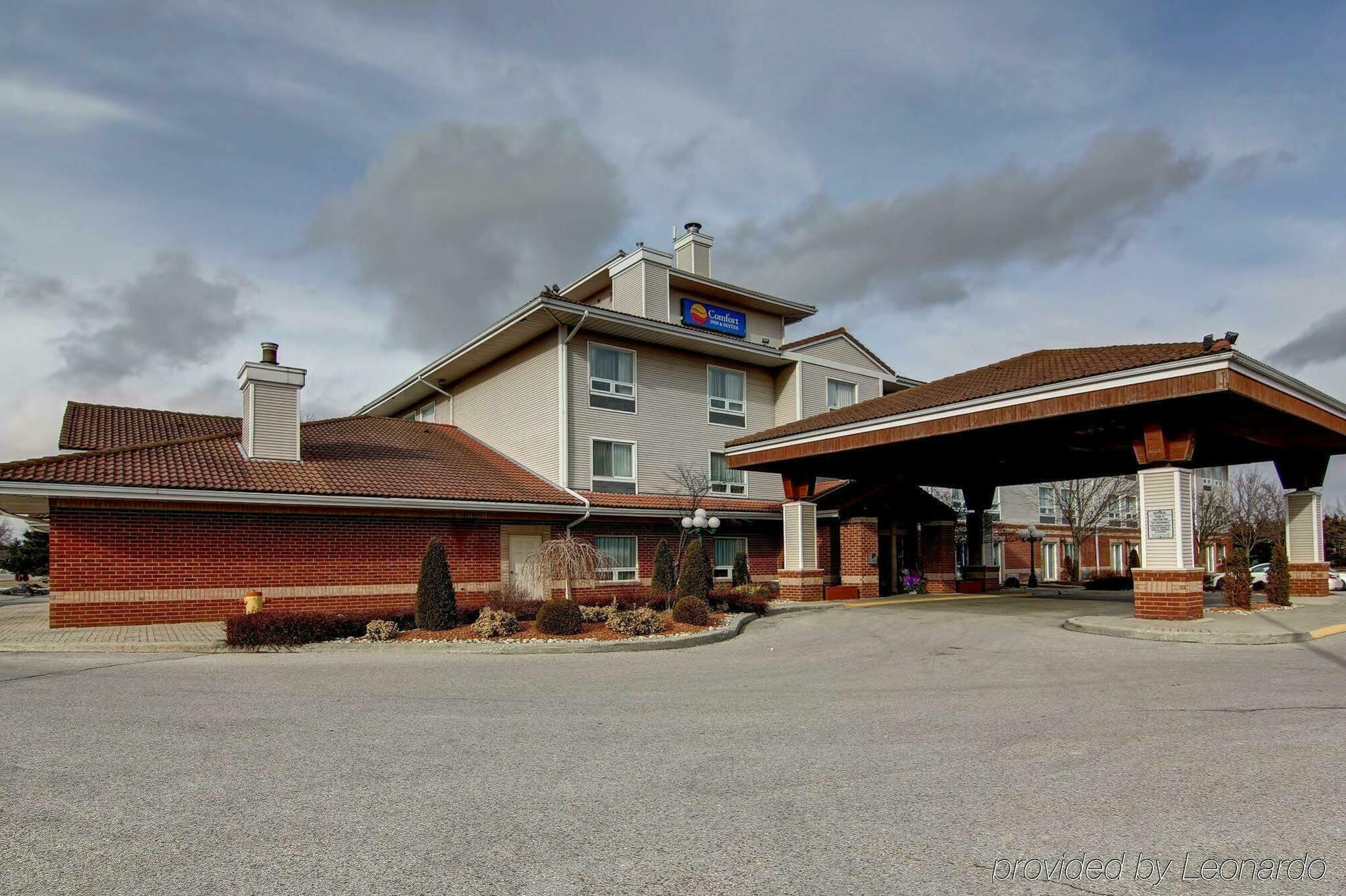 Comfort Inn & Suites Ingersoll Dış mekan fotoğraf